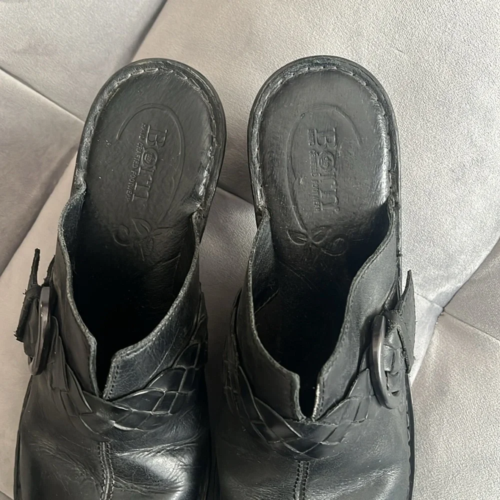 “Born- Clog Wedges size 9”